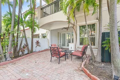 1382 Harbor Vw W #0, Hollywood, FL 33019 - Photo 19