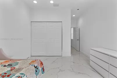 1382 Harbor Vw W #0, Hollywood, FL 33019 - Photo 37