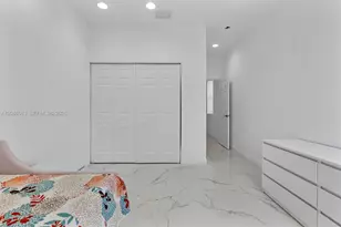 1382 Harbor View W, Hollywood, FL 33019 - Photo 37