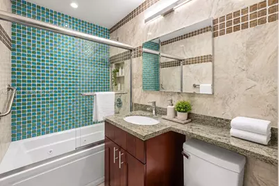 918 NE 4th St, Hallandale Beach, FL 33009 - Photo 19
