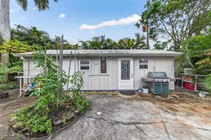 918 NE 4th St, Hallandale Beach, FL 33009 - Photo 23
