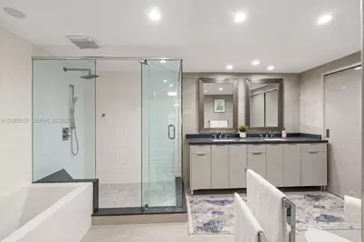 918 NE 4th St, Hallandale Beach, FL 33009 - Photo 13