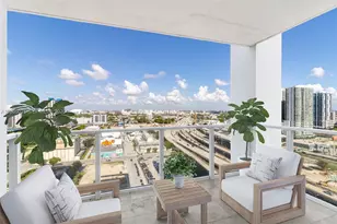 1040 Biscayne Blvd, Miami, FL 33132 - Photo 11