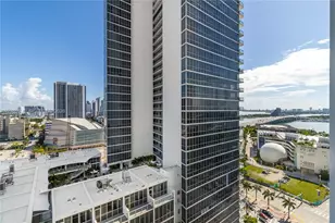 1040 Biscayne Blvd, Miami, FL 33132 - Photo 19