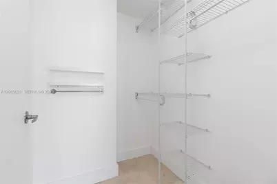 1040 Biscayne Blvd #1806, Miami, FL 33132 - Photo 27