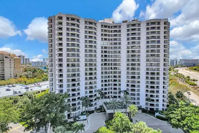 3300 NE 191st St #LP03, Aventura, FL 33180 - Photo 5