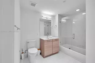 16385 Biscayne Blvd, North Miami Beach, FL 33160 - Photo 29