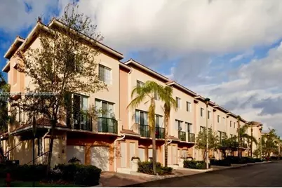 2009 SE 10th Ave #303, Fort Lauderdale, FL 33316 - Photo 1