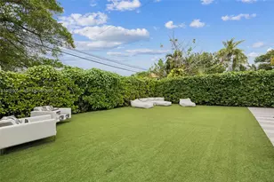 2615 NE 213th St, Miami, FL 33180 - Photo 23