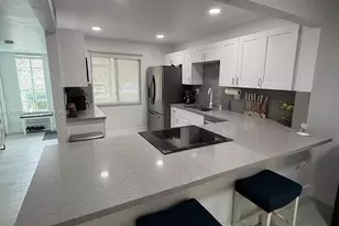 331 Lakeview Dr, Weston, FL 33326 - Photo 11
