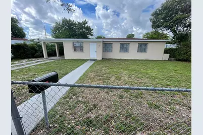 1685 NW 131 St, Miami, FL 33167 - Photo 13