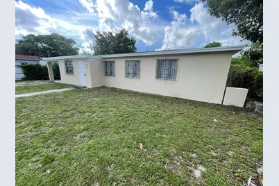 1685 NW 131 St, Miami, FL 33167 - Photo 11
