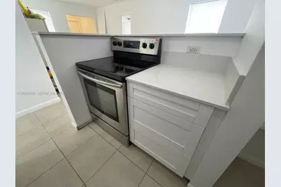 1685 NW 131 St, Miami, FL 33167 - Photo 5