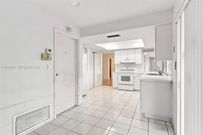7470 NW 21st Ct, Sunrise, FL 33313 - Photo 7