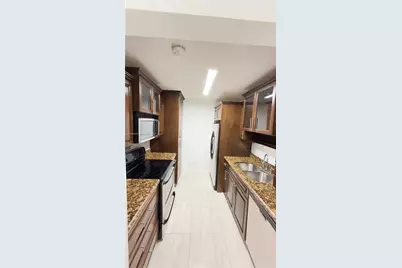 7121 Miami Lakes Dr #Q8, Miami Lakes, FL 33014 - Photo 13