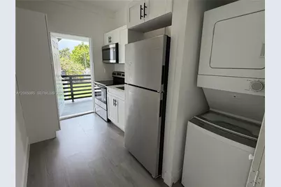638 SW 21st Ave #3, Miami, FL 33135 - Photo 5