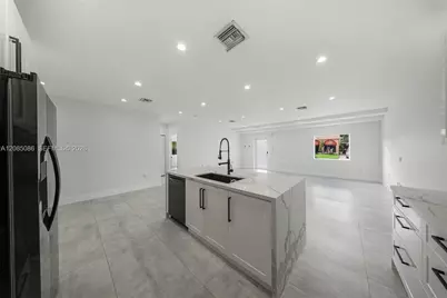 1935 SW 24th Ter, Miami, FL 33145 - Photo 7