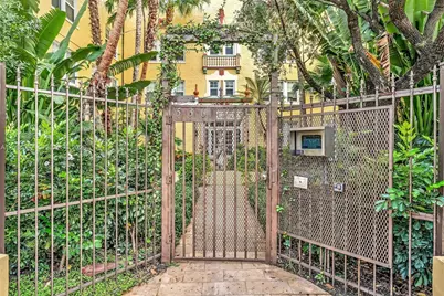 536 14th St #307, Miami Beach, FL 33139 - Photo 1