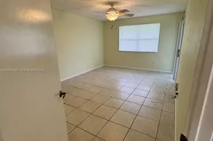 2610 SE 20th Ct, Homestead, FL 33035 - Photo 11