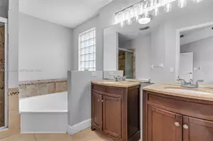 2405 NW 79th Terrace, Margate, FL 33063 - Photo 13