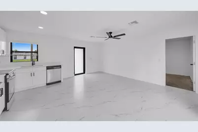 4984 Fairway Ct #4984, Lehigh Acres, FL 33971 - Photo 5