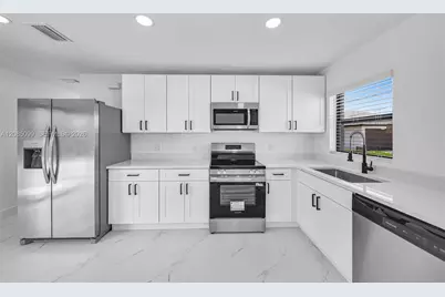 4986 Fairway Ct #4986, Lehigh Acres, FL 33971 - Photo 7