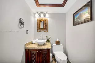 90 Edgewater Dr, Coral Gables, FL 33133 - Photo 7