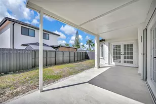 13078 NW 10th St, Miami, FL 33182 - Photo 7