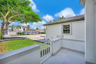 13078 NW 10th St, Miami, FL 33182 - Photo 5