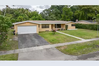 890 NW 65th Ave, Plantation, FL 33317 - Photo 1