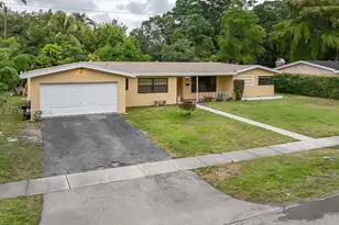890 NW 65th Ave, Plantation, FL 33317 - Photo 1