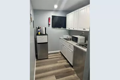 890 NW 65th Ave, Plantation, FL 33317 - Photo 7