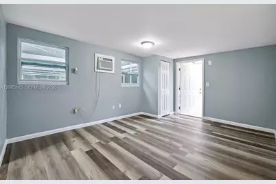 890 NW 65th Ave, Plantation, FL 33317 - Photo 3