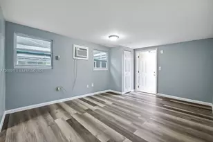 890 NW 65th Ave, Plantation, FL 33317 - Photo 3