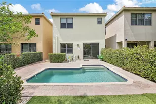 657 NE 191st St, Miami, FL 33179 - Photo 33