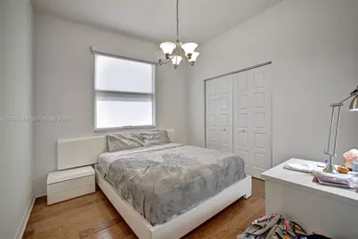 657 NE 191st St, Miami, FL 33179 - Photo 27