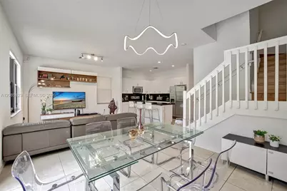 657 NE 191st St, Miami, FL 33179 - Photo 11
