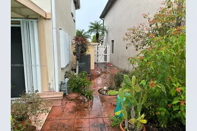 9425 SW 155th Ave, Miami, FL 33196 - Photo 29