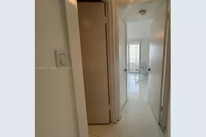 5555 Collins Ave #9Y, Miami Beach, FL 33140 - Photo 5