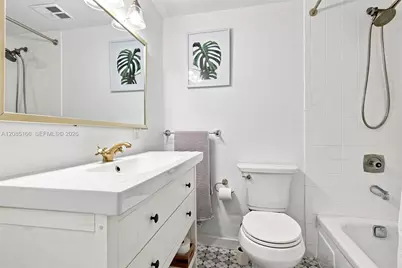 2221 Buttonwood Ave, Pembroke Pines, FL 33026 - Photo 21
