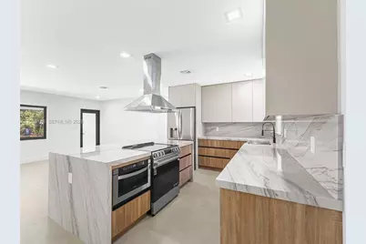 610 NE 164th Ter, Miami, FL 33162 - Photo 3