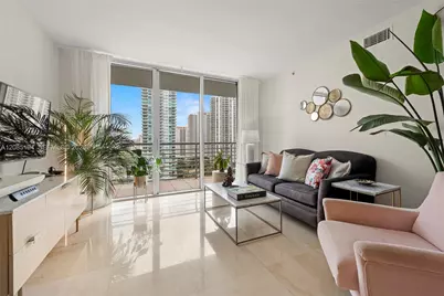 335 S Biscayne Blvd #1801, Miami, FL 33131 - Photo 9