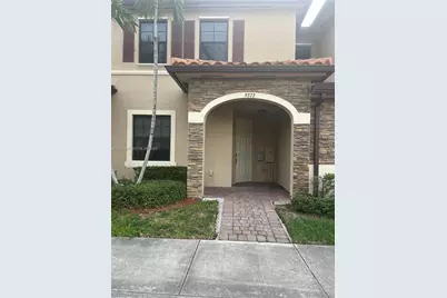 9373 W 33rd Way #9373, Hialeah, FL 33018 - Photo 1