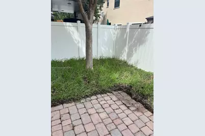 9373 W 33rd Way #9373, Hialeah, FL 33018 - Photo 13