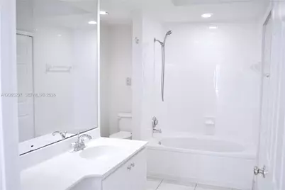 3225 NE 184th St #10103, Aventura, FL 33160 - Photo 17