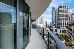 45 SW 9th St, Miami, FL 33130 - Photo 3