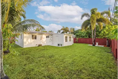 5820 NE 2nd Ave, Oakland Park, FL 33334 - Photo 25