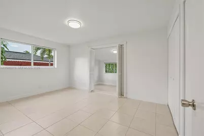 5820 NE 2nd Ave, Oakland Park, FL 33334 - Photo 11