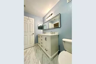 8655 N Southgate Shores Cir, Tamarac, FL 33321 - Photo 7
