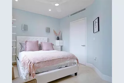 901 Brickell Key Blvd #608, Miami, FL 33131 - Photo 17